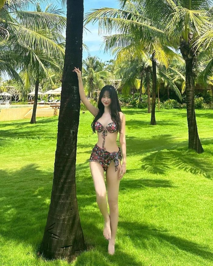 ảnh gái xinh bikini 3 vòng căng đét