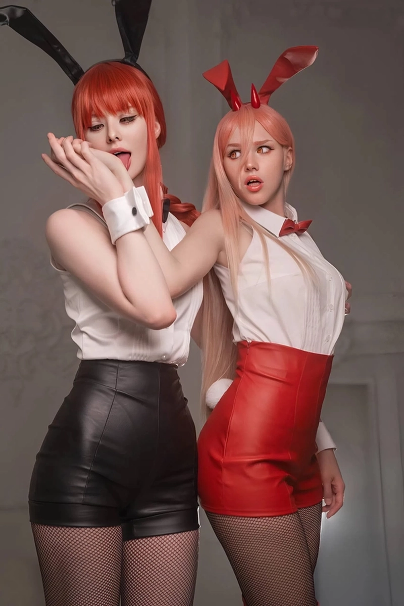Ảnh cosplay 2 cô thư ký xinh đẹp