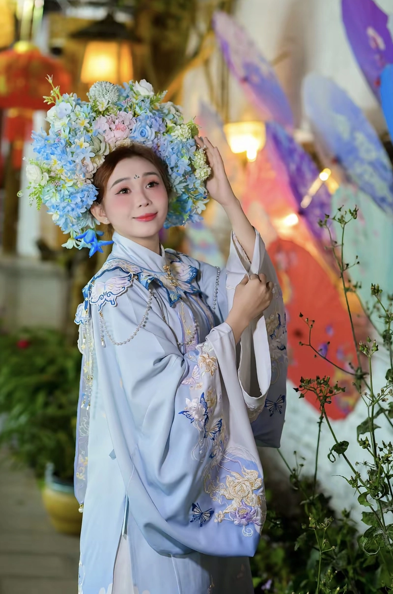 Ảnh cosplay cổ trang dễ thương