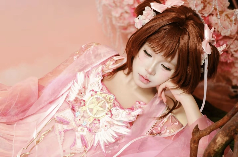 Ảnh cosplay sakura đang ngủ