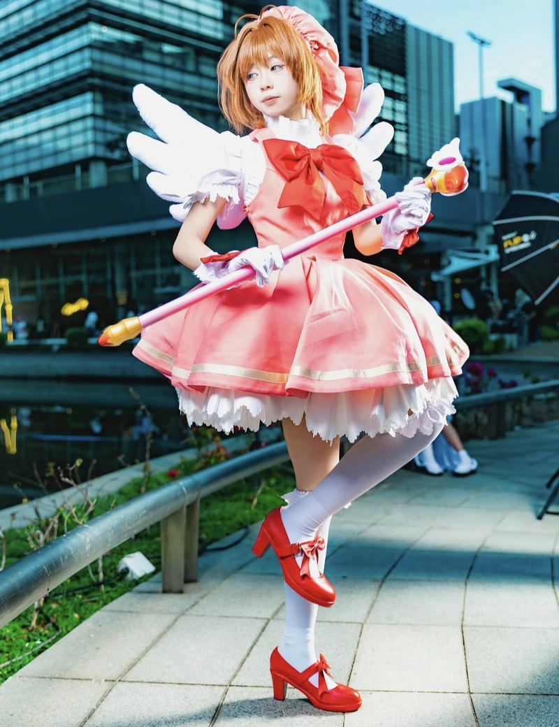 Ảnh cosplay sakura thủ lĩnh thẻ bài