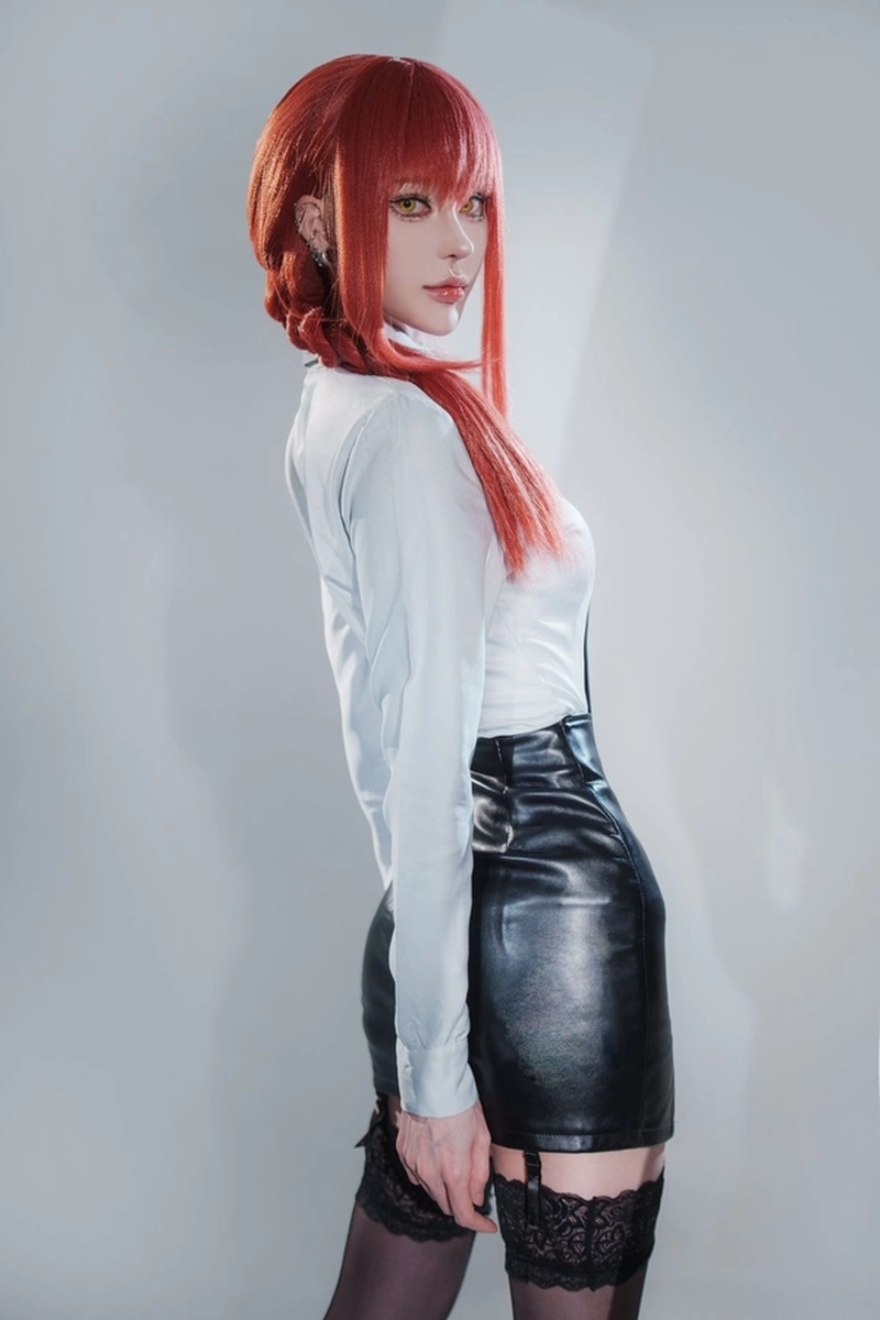 Ảnh cosplay thư ký ngầu