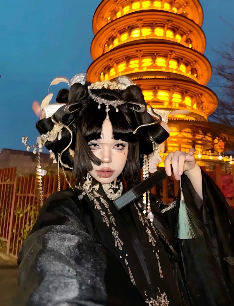 Cosplay cổ trang ngầu