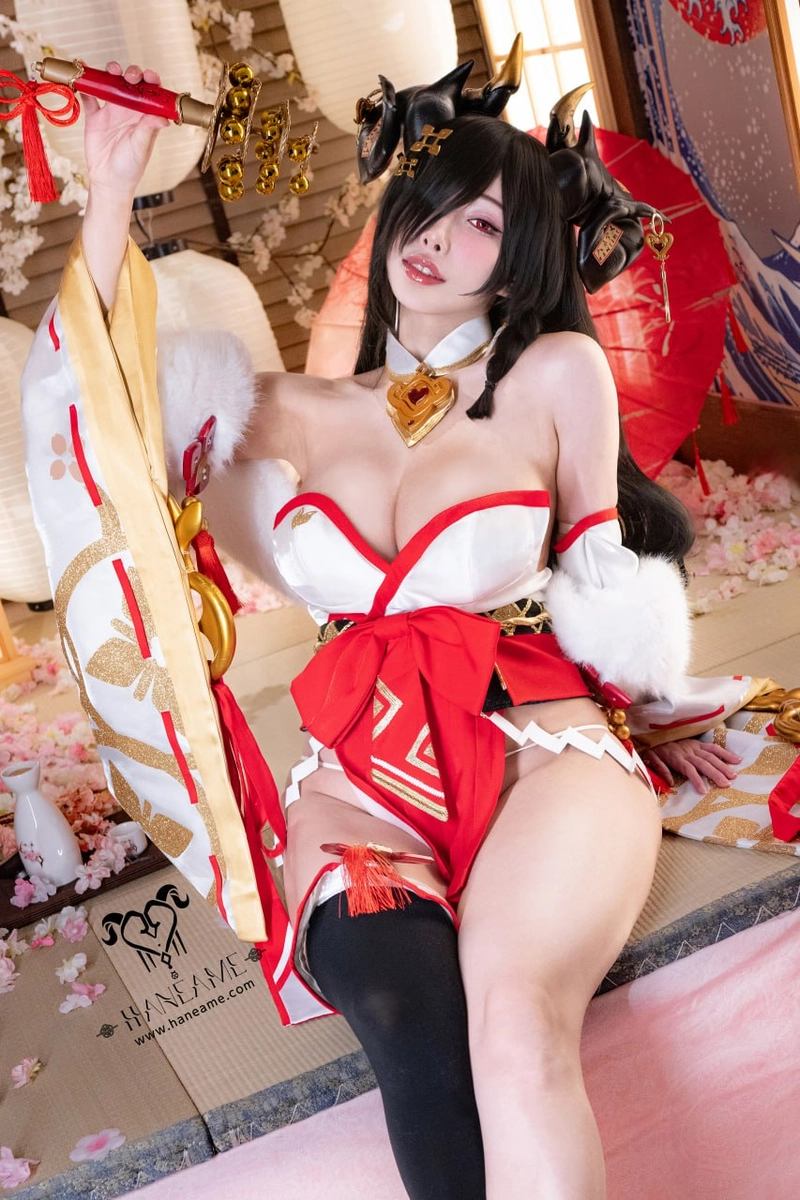 ảnh cosplay vếu to