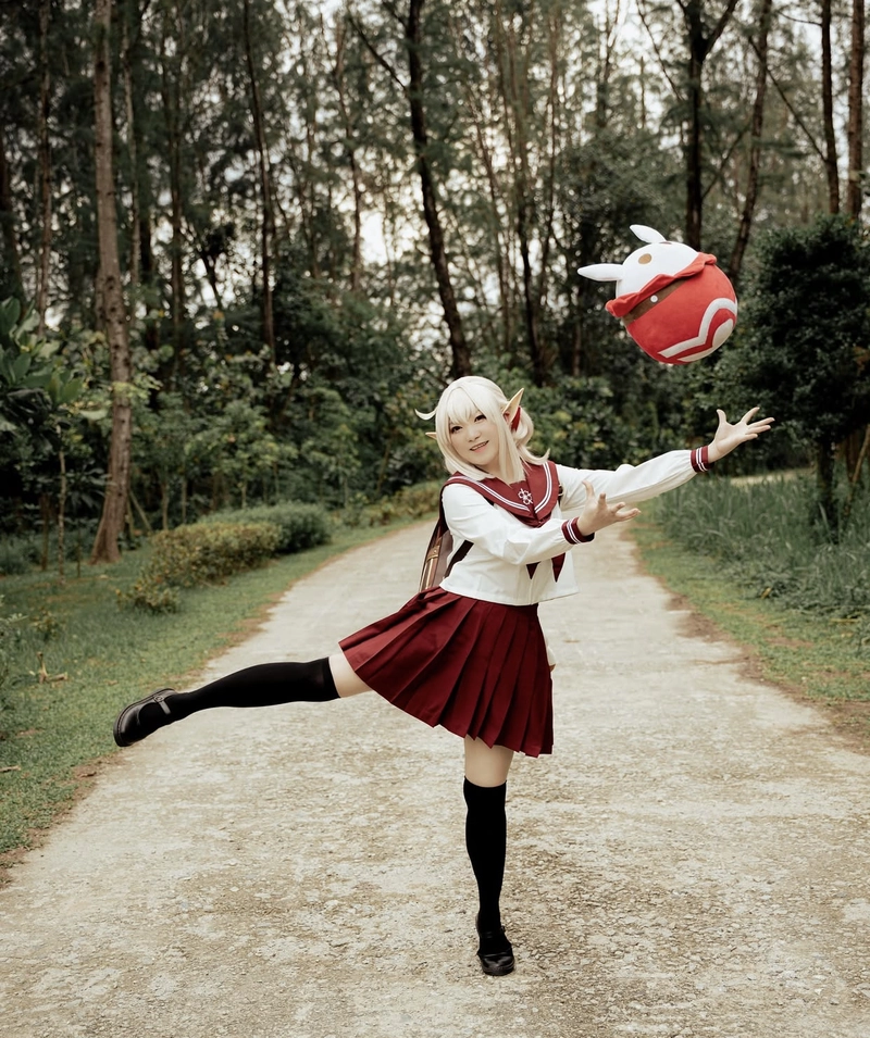 Ảnh Cosplay nữ học sinh Nhật Bản