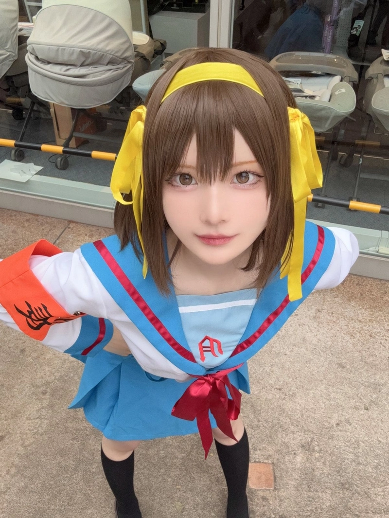 Ảnh Cosplay nữ học sinh cute