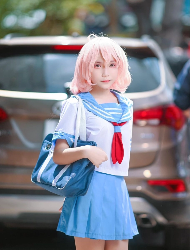 Cosplay học sinh dễ thương