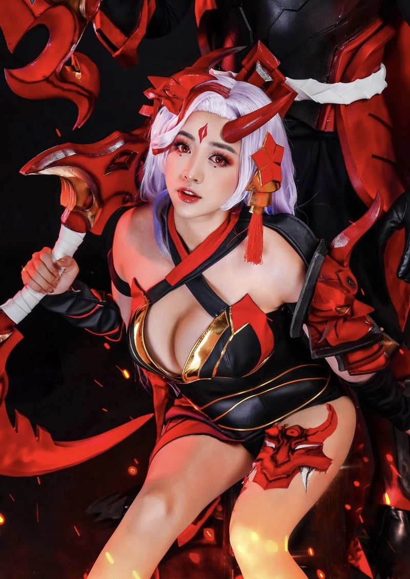Cosplay liên quân nữ quyến rũ