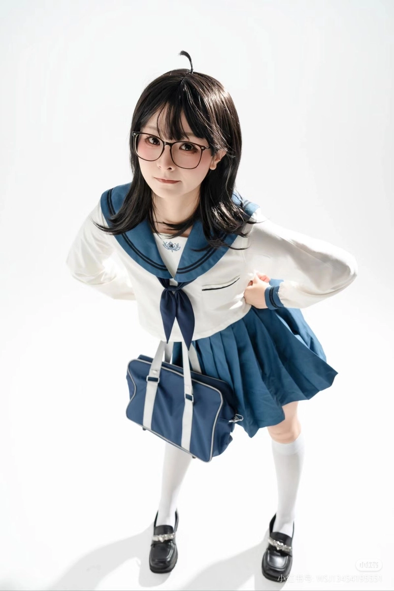 Cosplay nữ học sinh dễ thương nhất