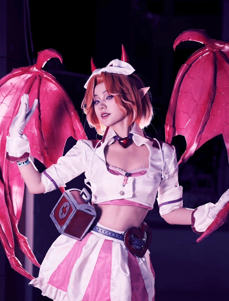 Cosplay y tá ác ma