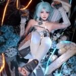 cosplay anime sexy tạo dáng nghệ thuật