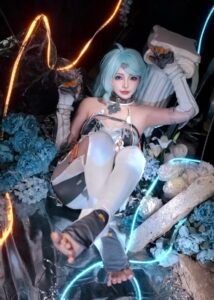 cosplay anime sexy tạo dáng nghệ thuật