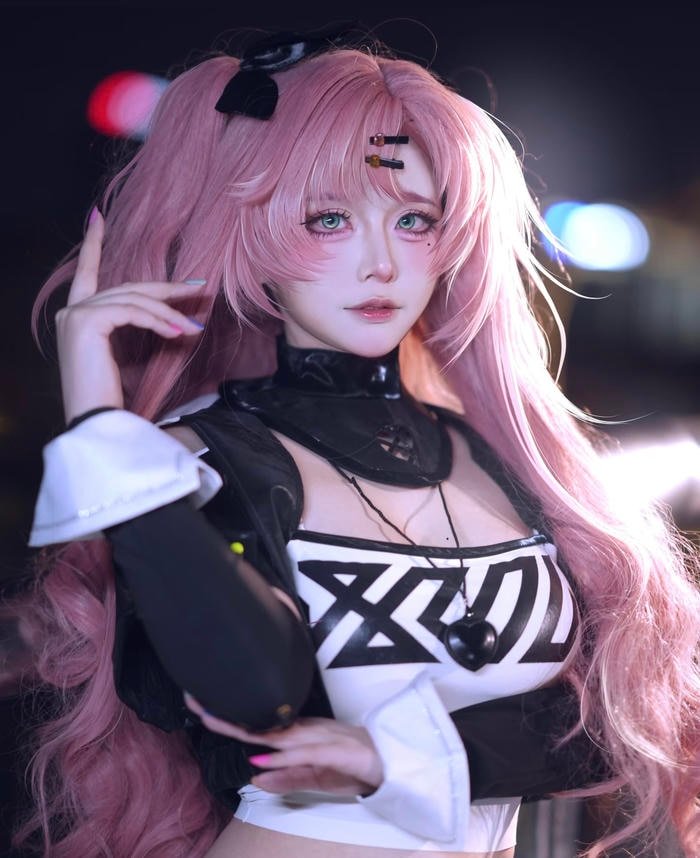 hình gái xinh hóa thân thành nhân vật anime