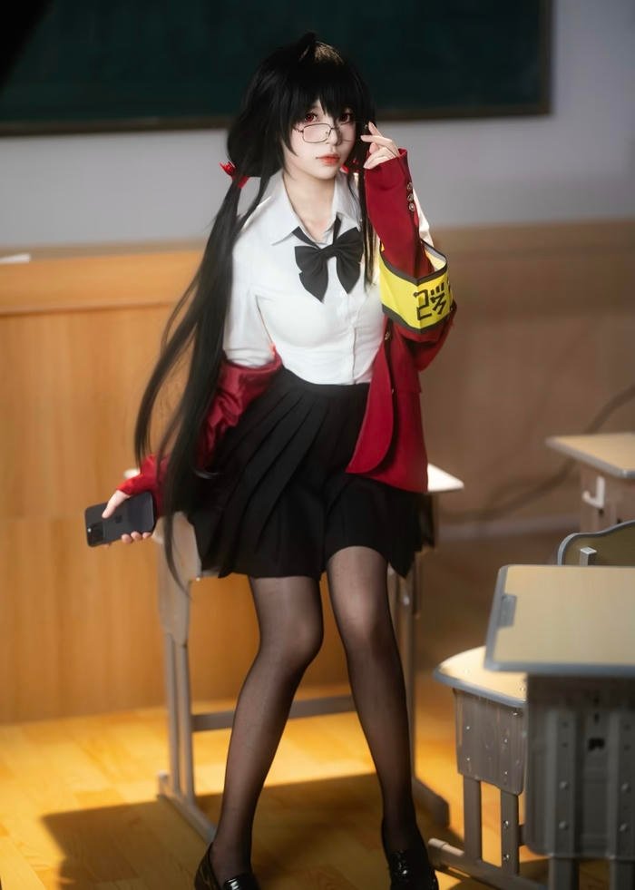 tạo hình cosplay anime