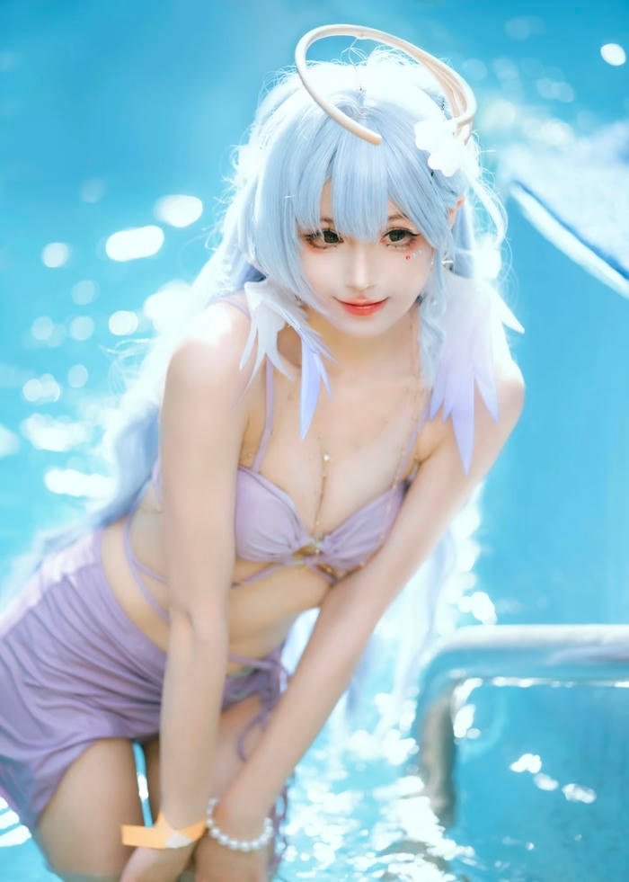 cosplay bikini ấn tượng