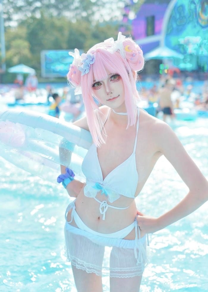 cosplay bikini cảm giác mùa hè
