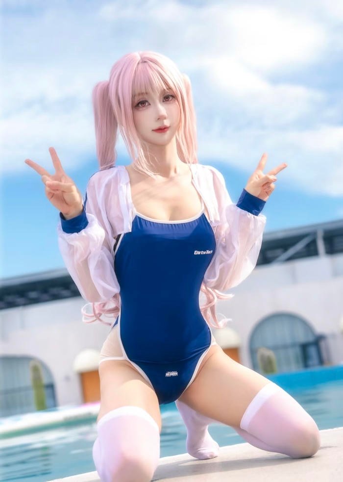 cosplay nữ xinh bikini