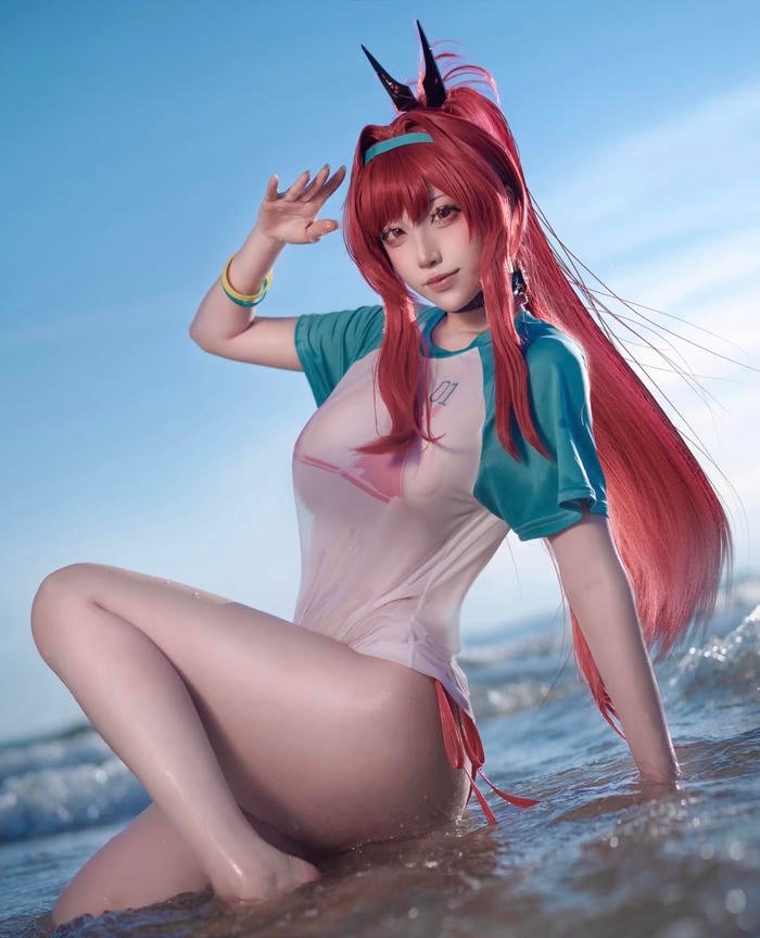 hình cosplay bikini