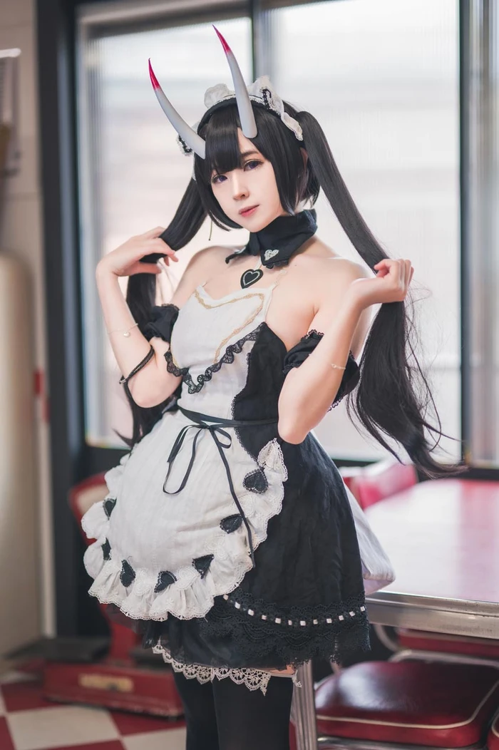 Hình cosplay hầu gái cực kỳ gợi cảm