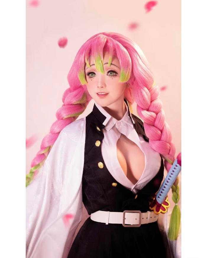 cosplay Luyến Trụ trang phục chuẩn