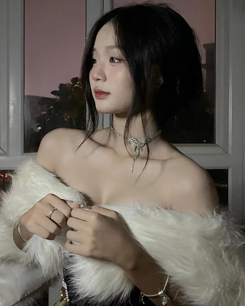 Ảnh sex Bình An kiêu sa mê hoặc