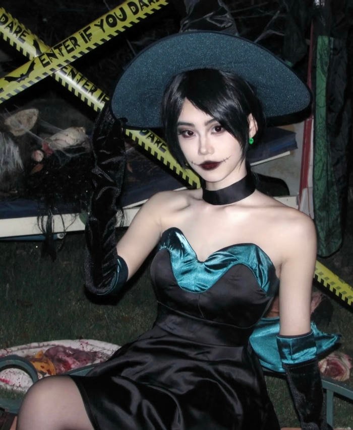 Bức hình cosplay phù thủy làm nổi bật khí chất huyền bí