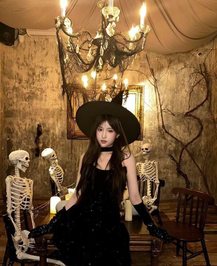 Bức hình cosplay phù thủy làm nổi bật vẻ đẹp mê hoặc