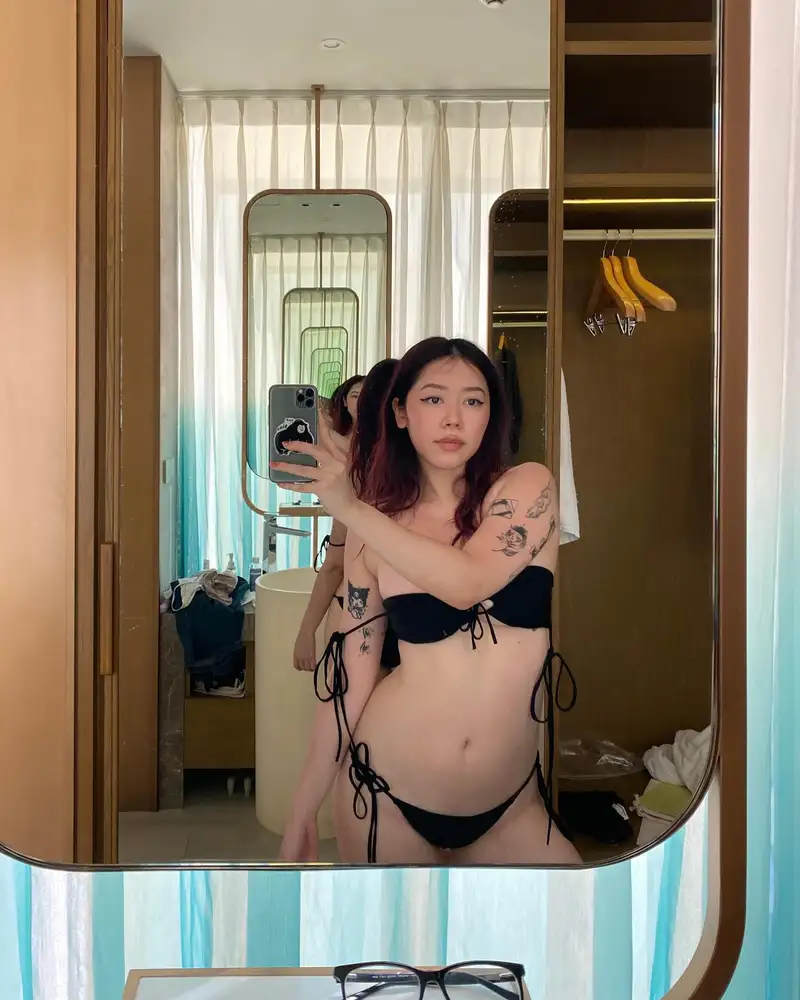 Phí Hồng Hà onlyfans leak profile