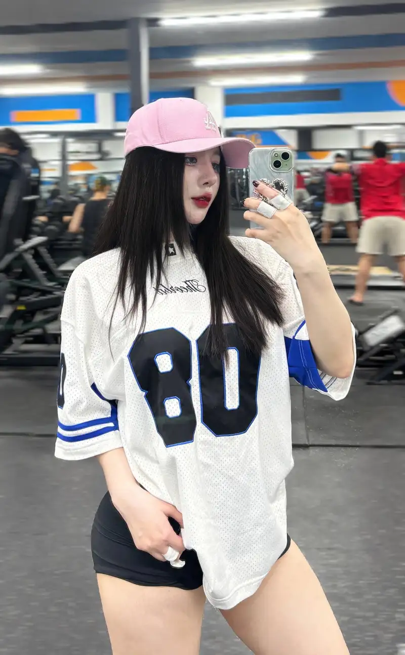 Tiffany Thư Gymer Tiktok sexy body đẹp