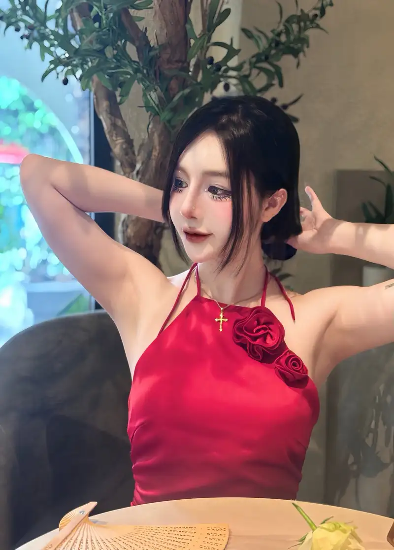 Tiktok Tiffany Thư Gymer sexy