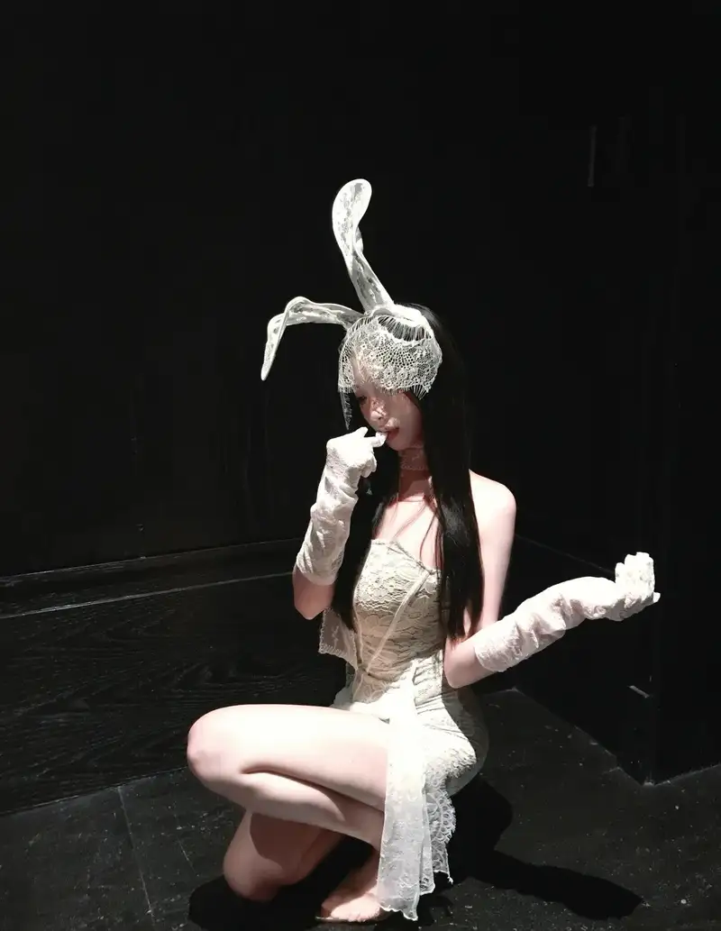 ảnh cosplay thỏ ngọc lung linh đầy cuốn hút