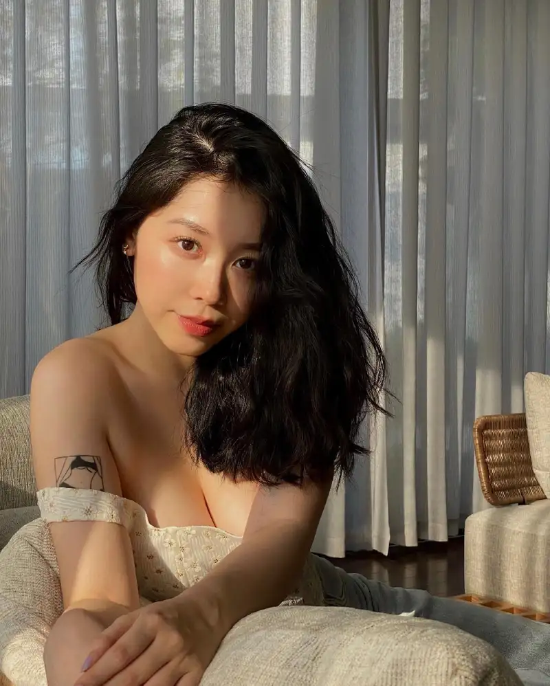 ảnh onlyfans Phí Hồng Hà leak