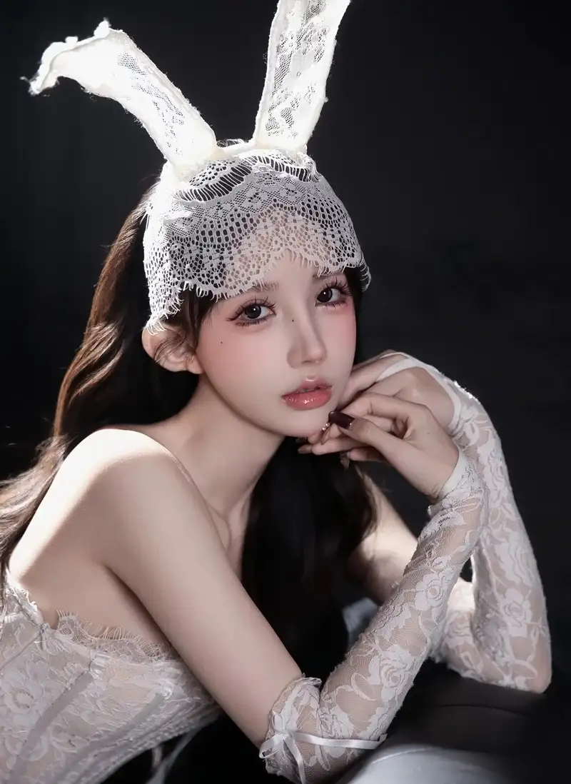 cosplay thỏ ngọc đẹp với trang phục dễ thương