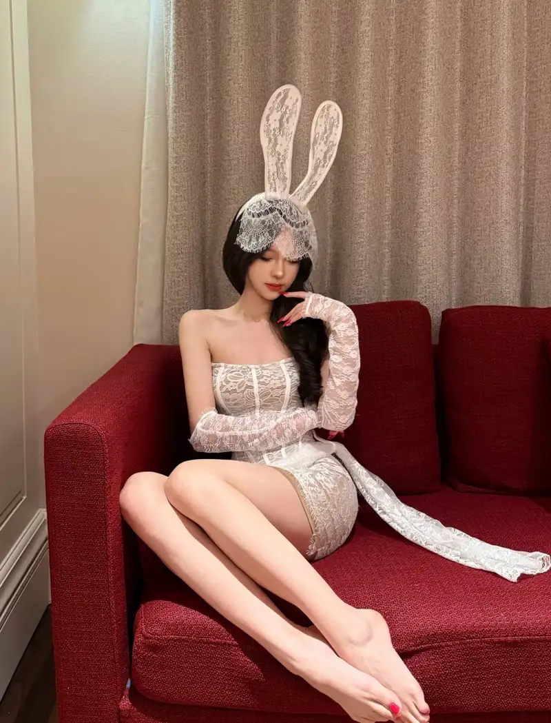cosplay thỏ ngọc phong cách nữ thần cực đẹp