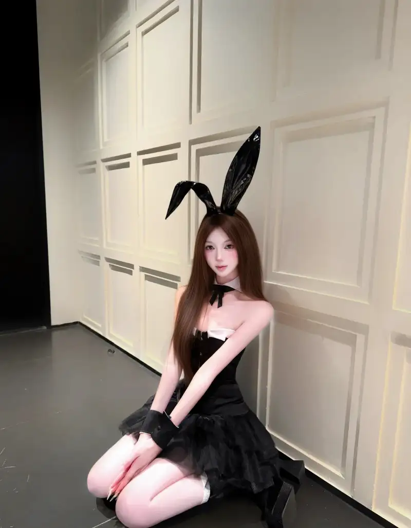 cosplay thỏ ngọc thần thái cuốn hút cực xinh