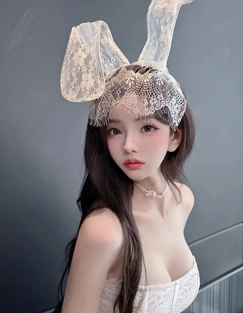 thỏ ngọc cosplay nữ xinh phong cách nổi bật