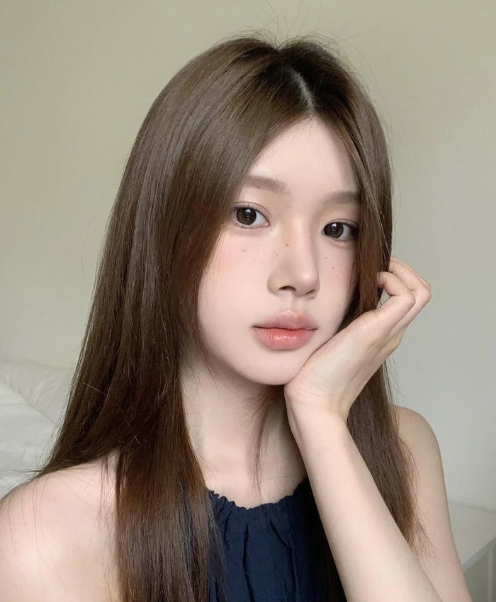 Hình ảnh gái xinh tự sướng tạo cảm giác mê hoặc ngay khi nhìn